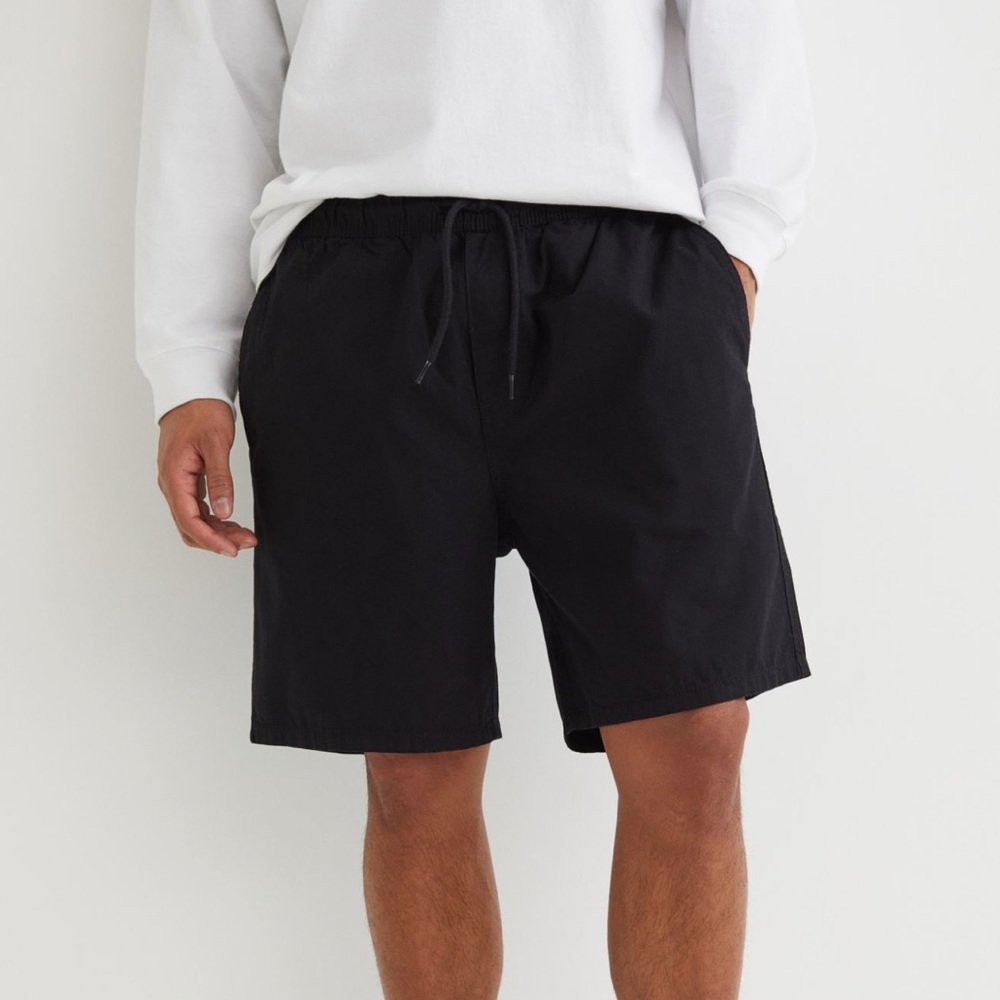 Black H&M Mens regular fit coupe standard shorts